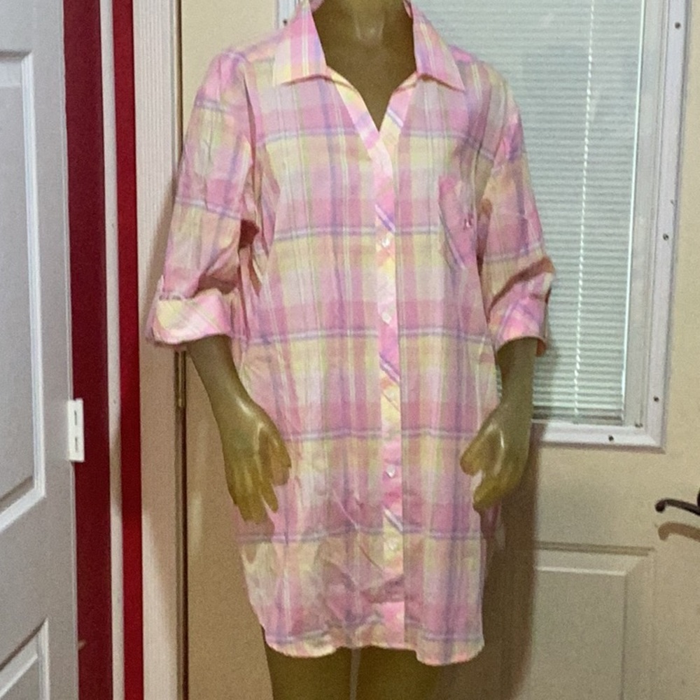NWT Miss Elaine top
